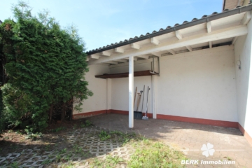 RESERVIERT – BERK Immobilien – Solides Wohnhaus mit 5 Schlafzimmern und praktischem Anbau - Freisitz (115288)