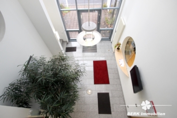 BERK Immobilien – Günstige Gelegenheit! Produktions- Lager- und Büroflächen auf insgesamt ca. 2225m² - Eingangsbereich (114982)