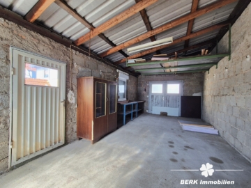 *VERKAUFT* BERK Immobilien – top Wohnlage in Alzenau: Ein- bis Zweifamilienhaus mit Erweiterungspotential & Nebengebäuden - überdachte Garage (115727)